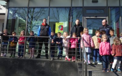 Die Vorschulkinder besuchen die Polizei!!!!!